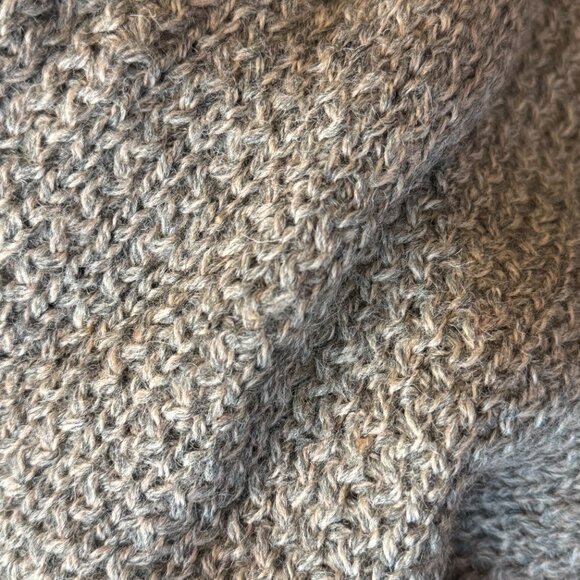 Epaulet x Northern Watters Knitwear Hand Knit Fisherman’s Sweater in Bicolor Oat - Picture 3 of 4